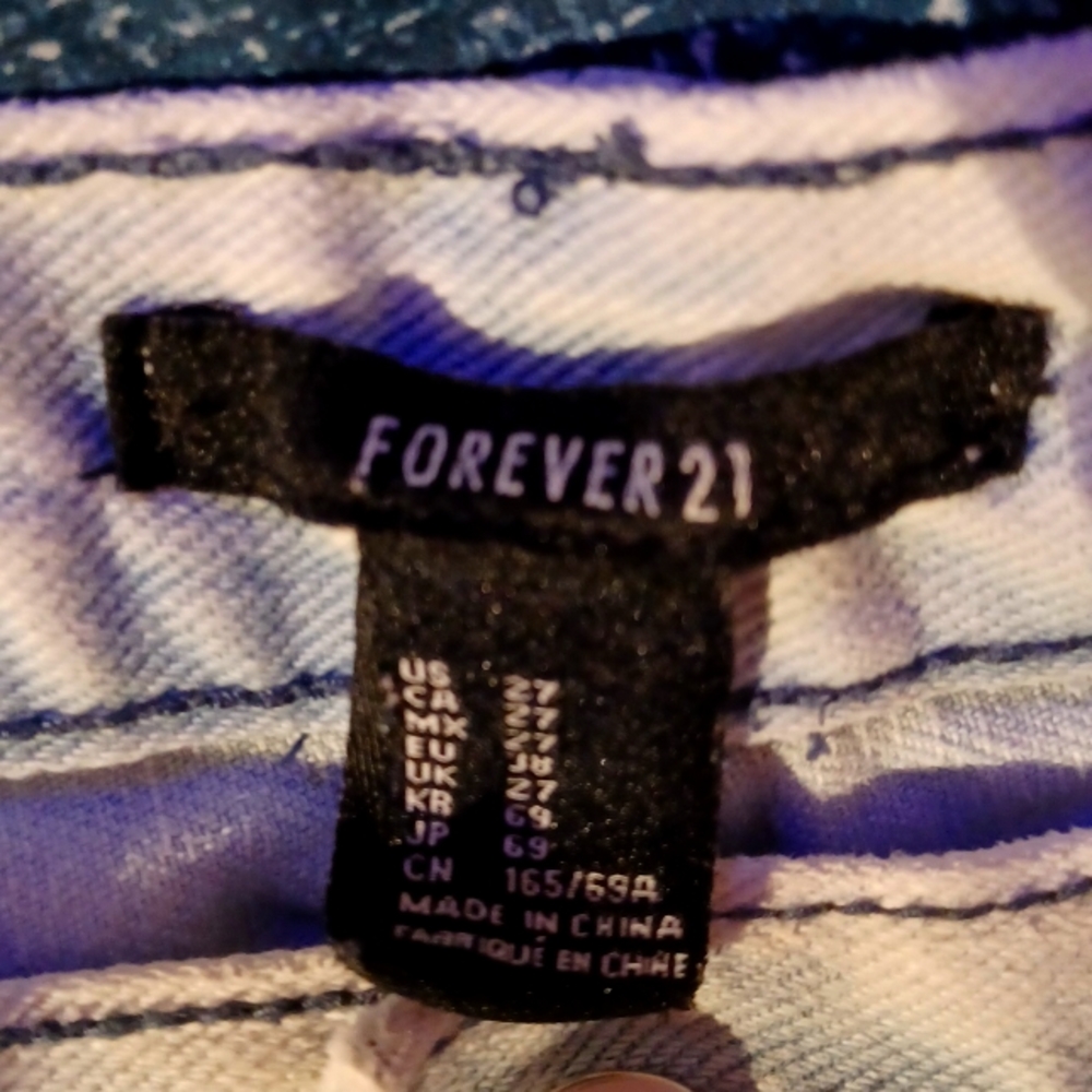 Forever21 Denim Cut-offs - Picture 3 of 3